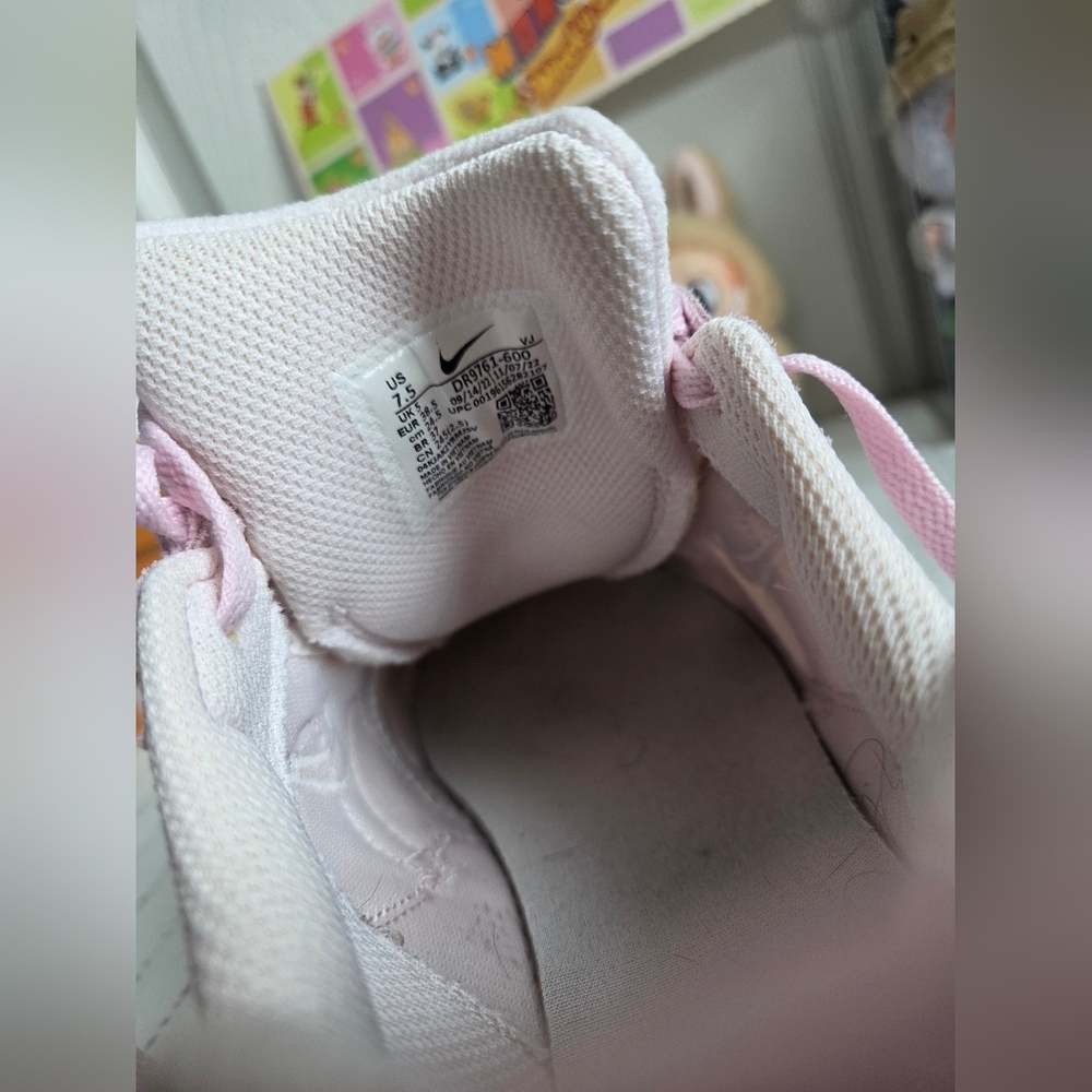 Nike Wmns Tech Hera ‘Pearl Pink’ | Size 7.5 | 2023 Release | Gently Used - Picture 5 of 6